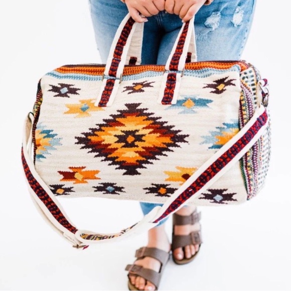 Navajo Rug Patterned Weekender Bag - Picture 7 of 7